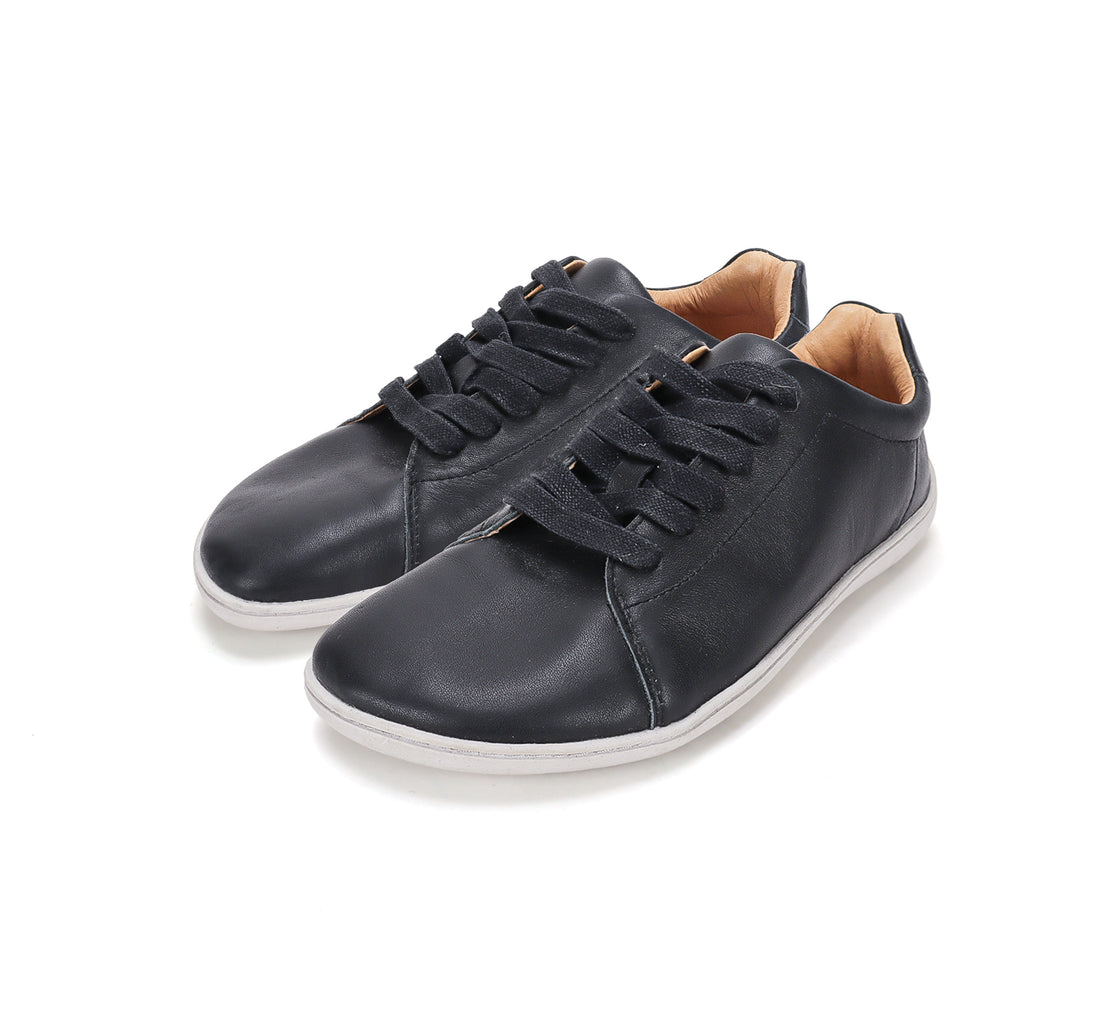 All black leather sneakers 088