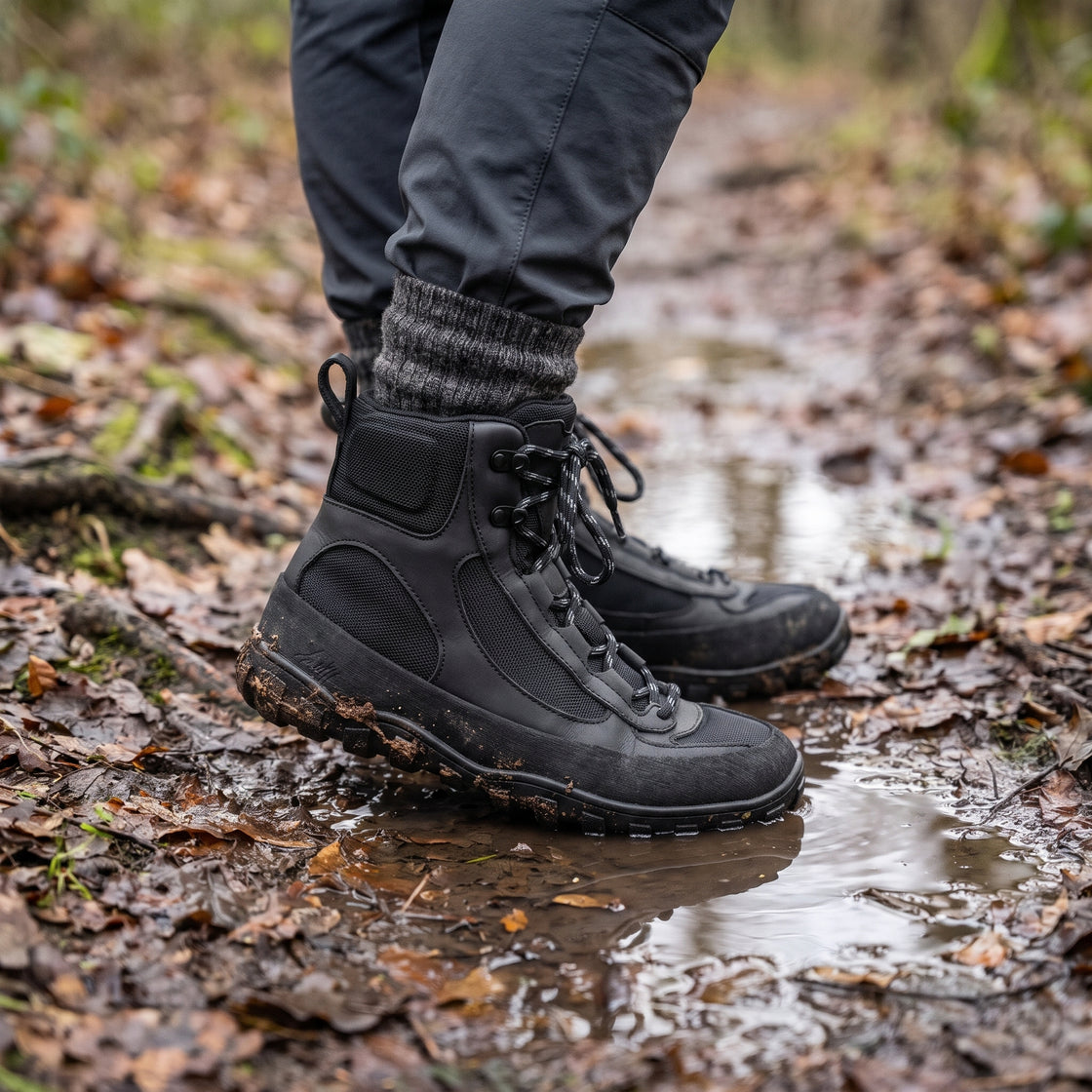 Aylla SUNI Trail High Black, lifestyle image 1