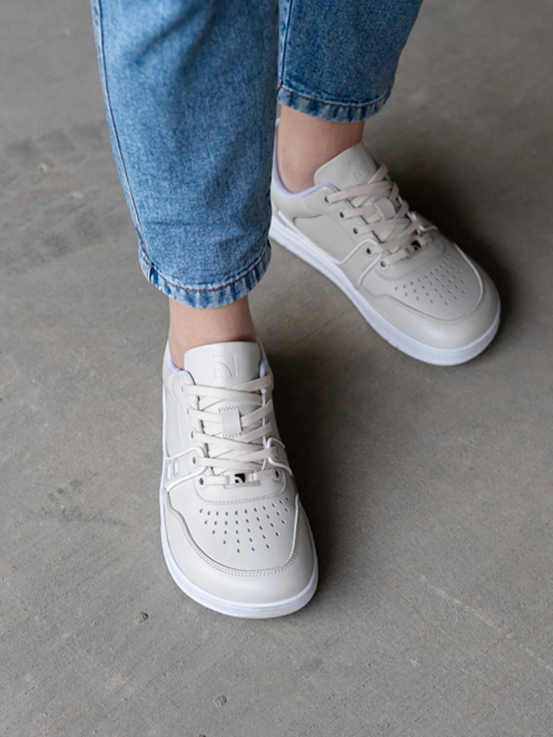 Arise Sneakers