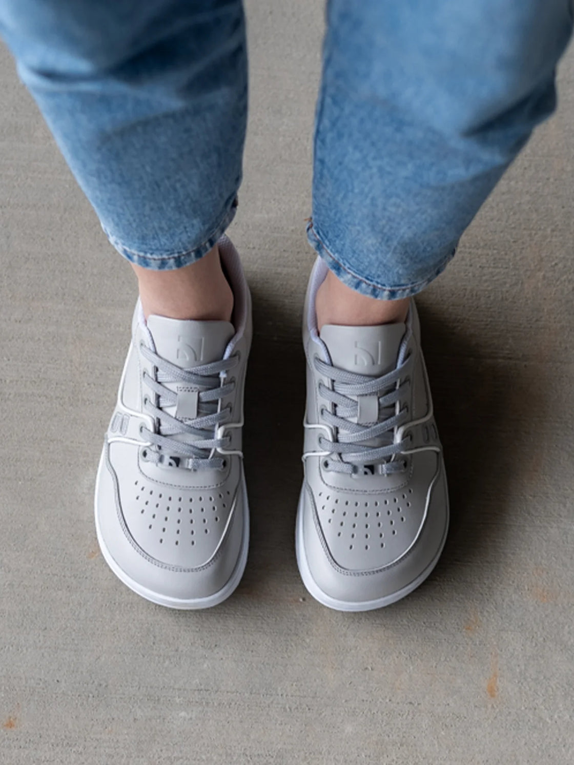 Arise Sneakers