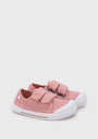Canvas v. sneakers - MyMara