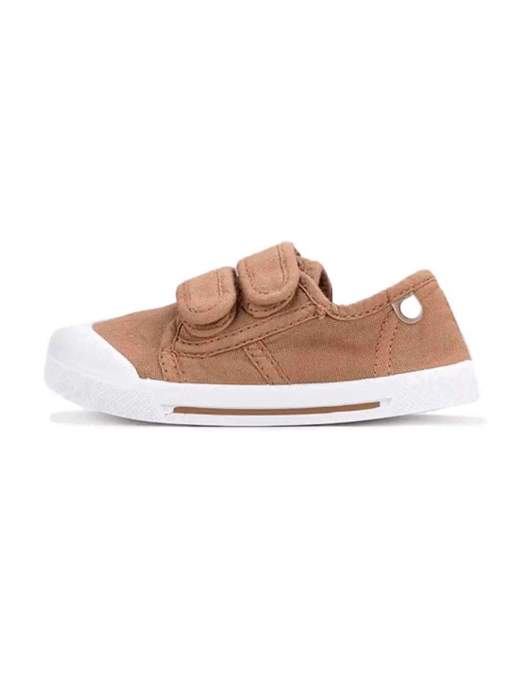 Canvas v. sneakers - MyMara