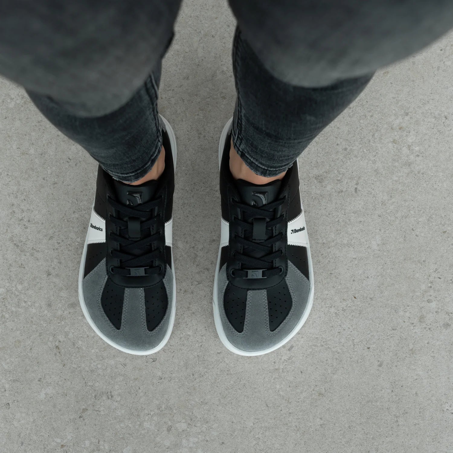 Icara Leather Sneakers - MyMara