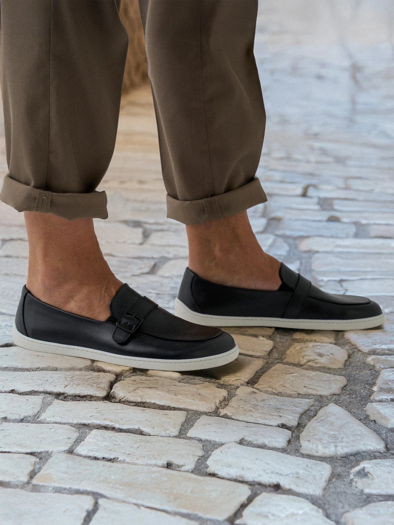 Moccasins Amadeus - Men's Leather Moccasins with Metal Buckle - MyMara