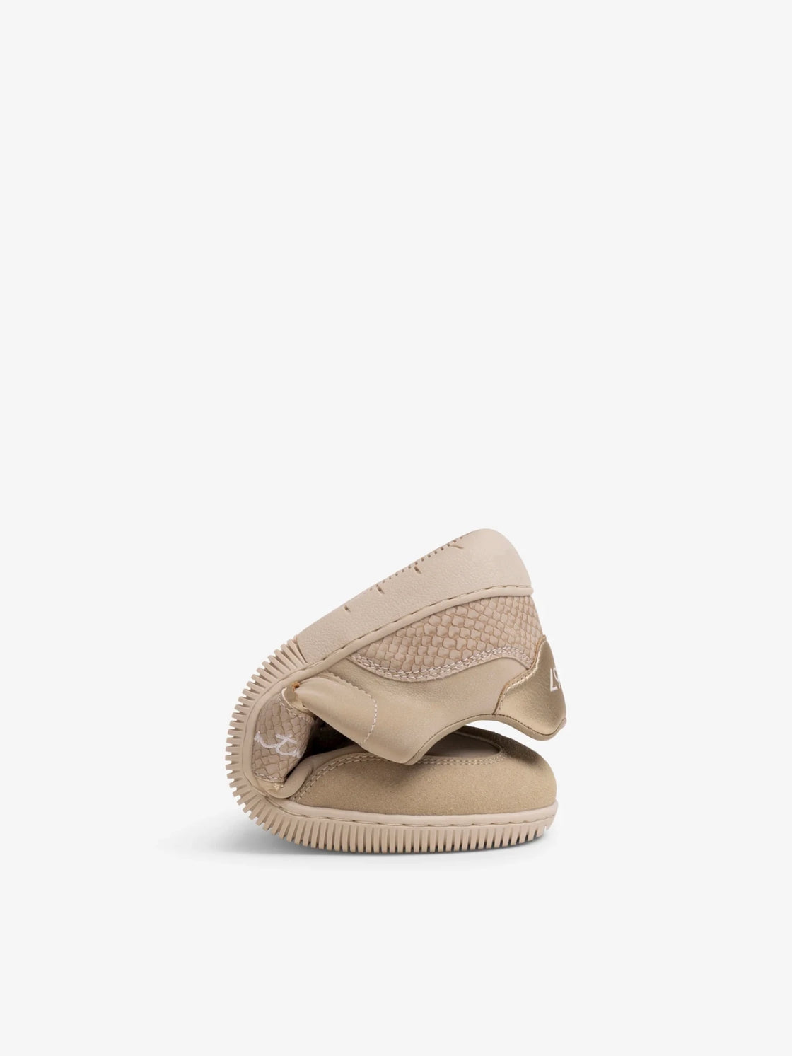 Mtng Free Aria Women's Minimalist Sneakers - MyMara