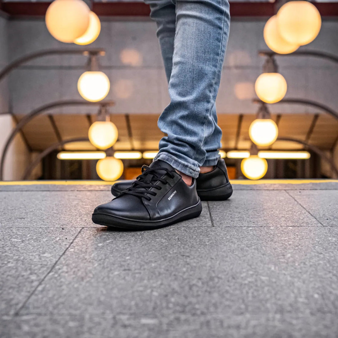 Skinners Moonwalker in Black (Black), product image 26