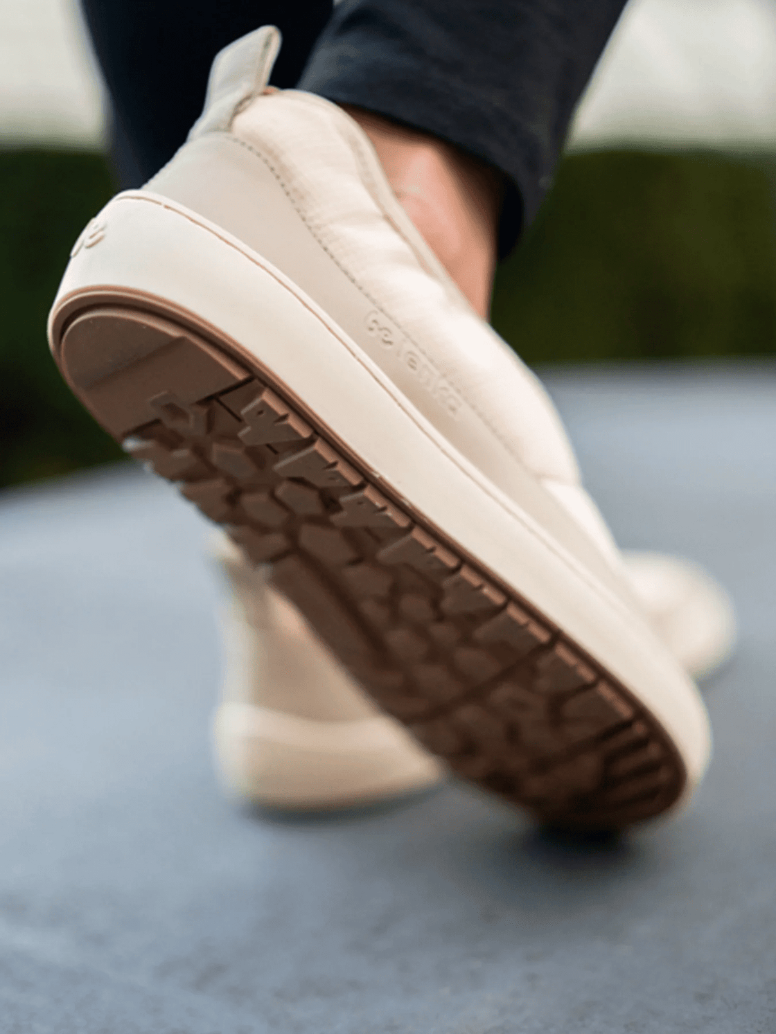 Slip-on shoes Nimbus - Water-repellent leather walking shoes - MyMara